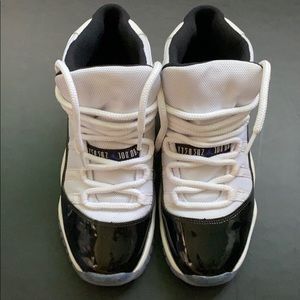 AIR JORDAN 11 RETRO